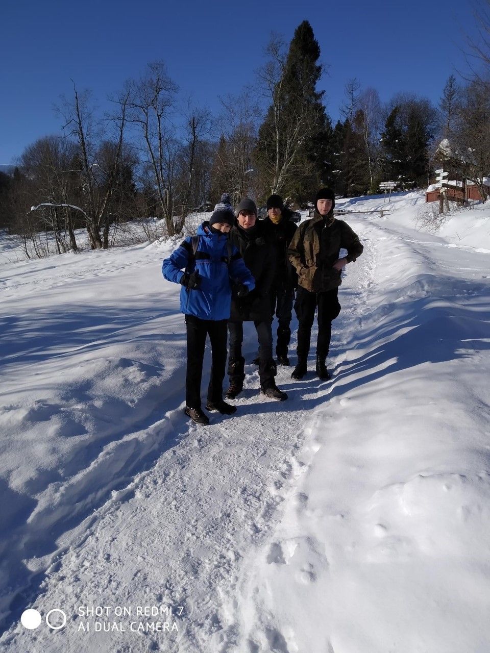 Biała szkoła klasy UMBO