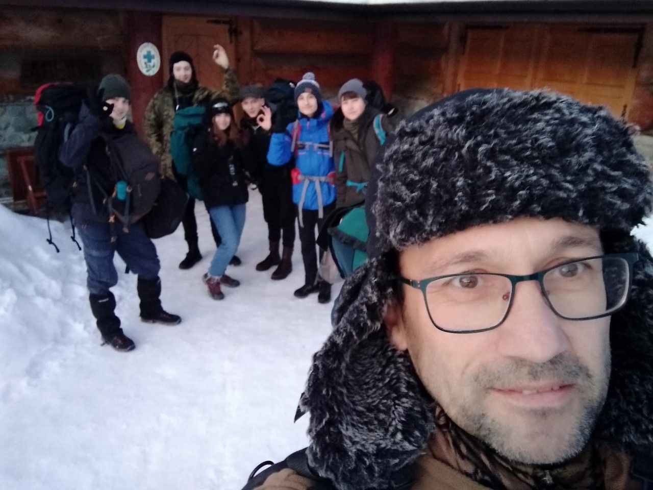 Biała szkoła klasy UMBO