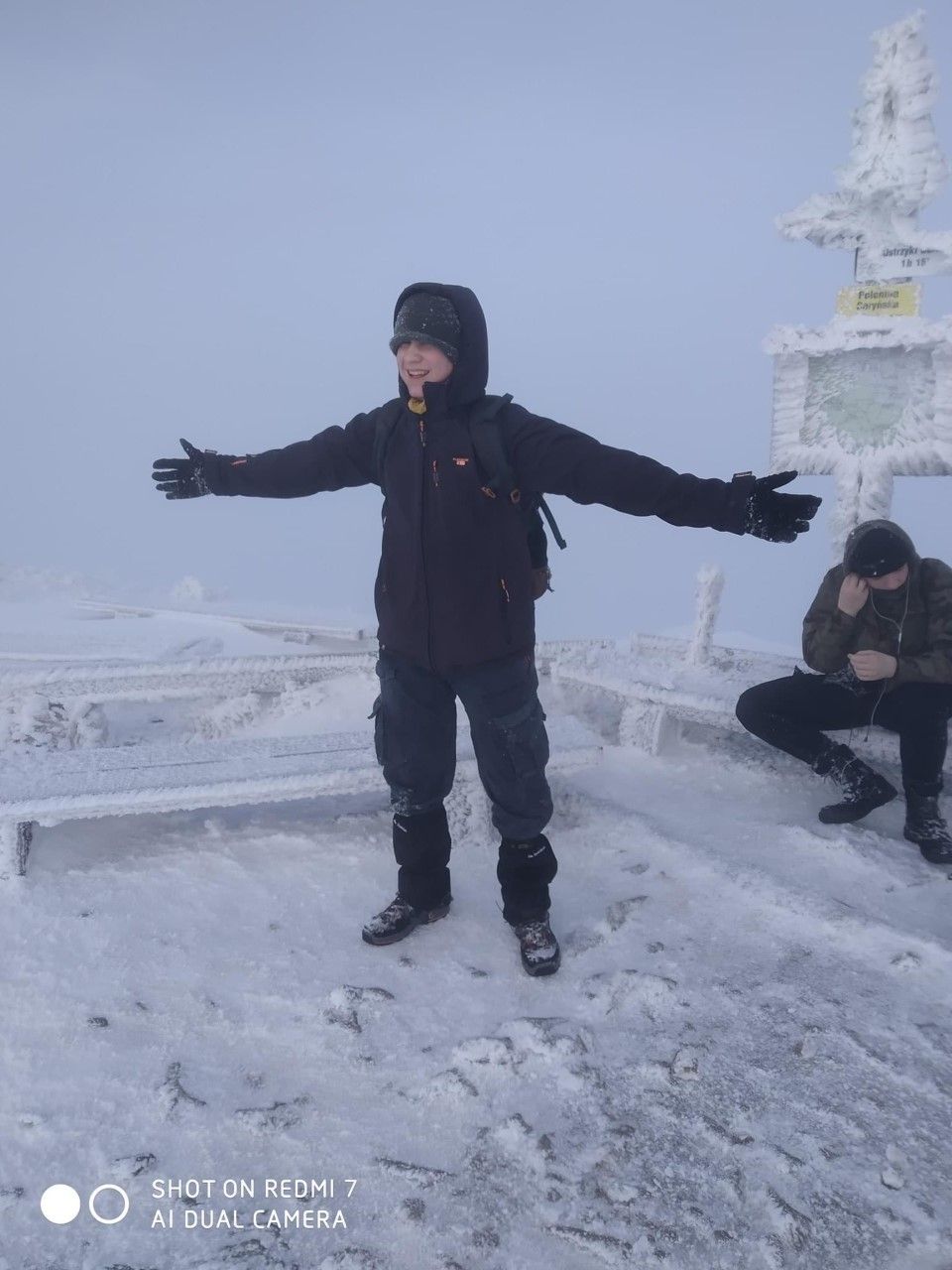 Biała szkoła klasy UMBO