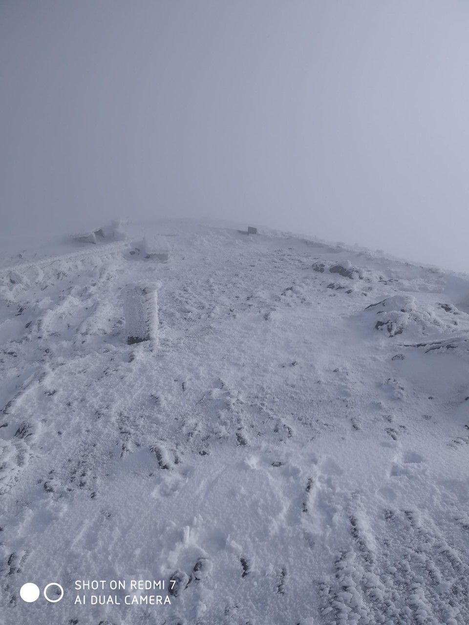 Biała szkoła klasy UMBO