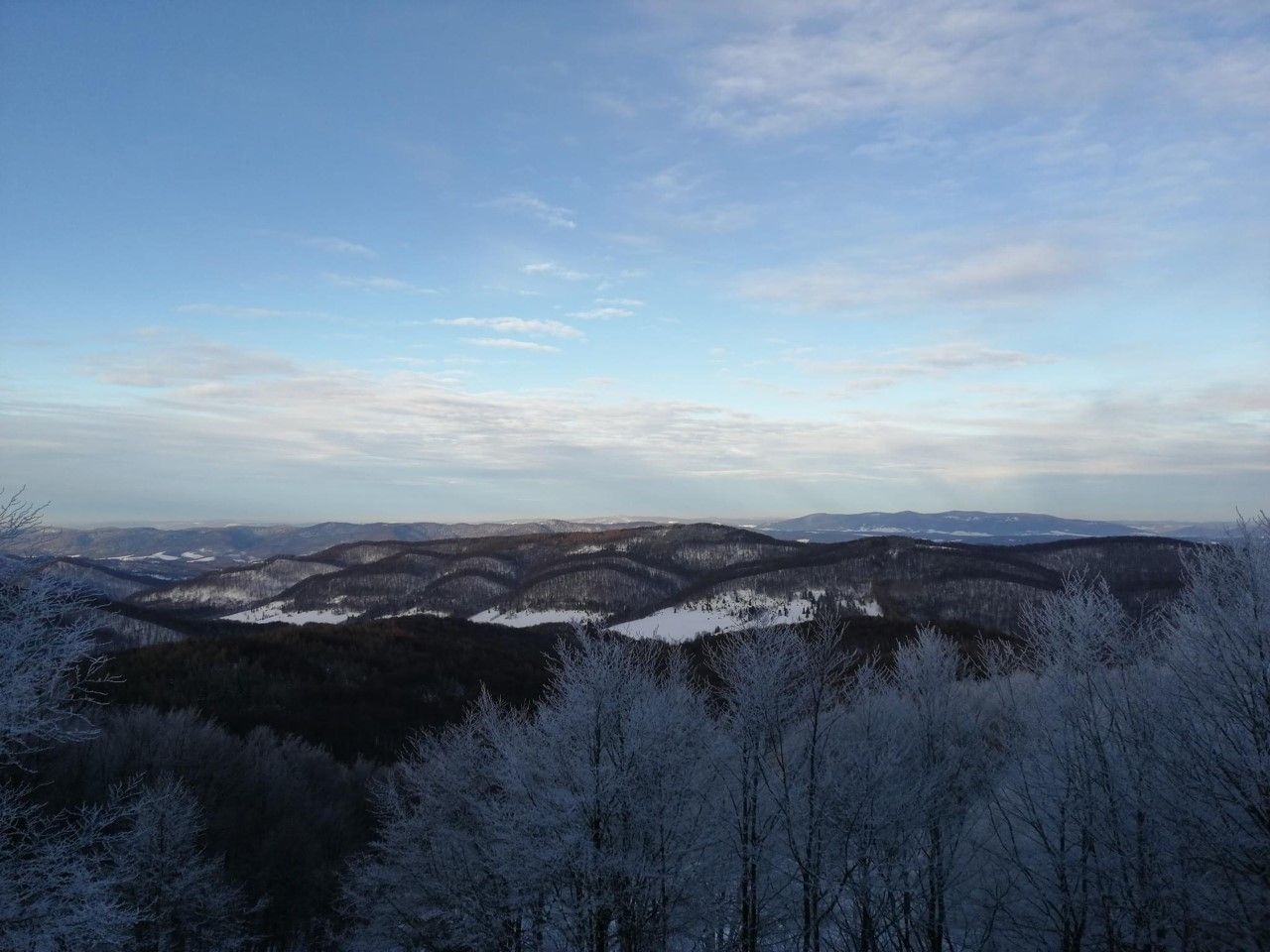 Biała szkoła klasy UMBO